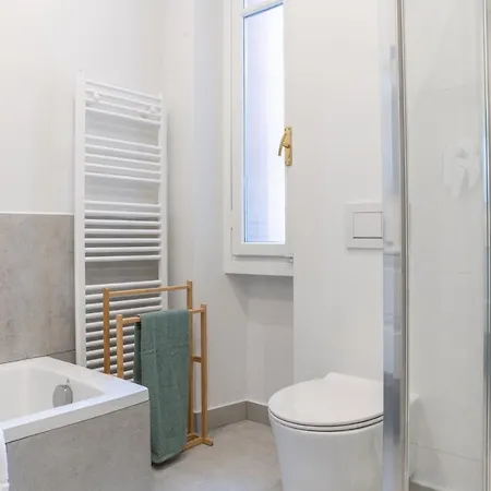 Vista - By Myhomeincomo דירה בלביו