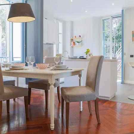 Vista - By Myhomeincomo * Blevio